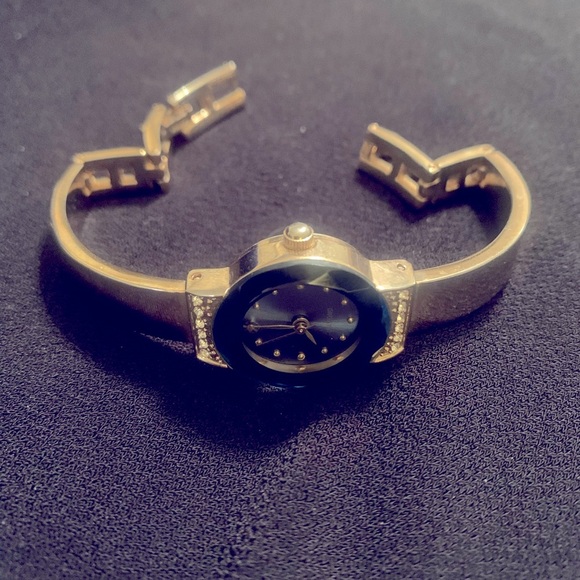 Ladies fashion watch - Picture 3 of 3